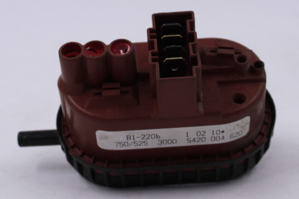 Датчик уровня воды (прессостат) B1-200b 5420004620 (уровни 750/525 3000) стиральной машины Bosch,Siemens