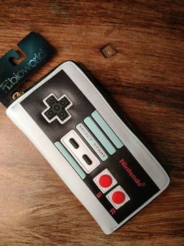 Кошелек клатч на молнии Nintendo Gamepad