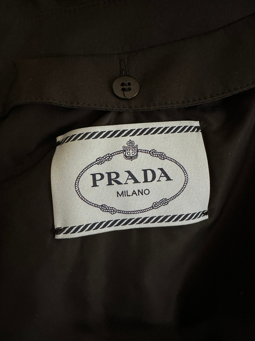 Плащ Prada