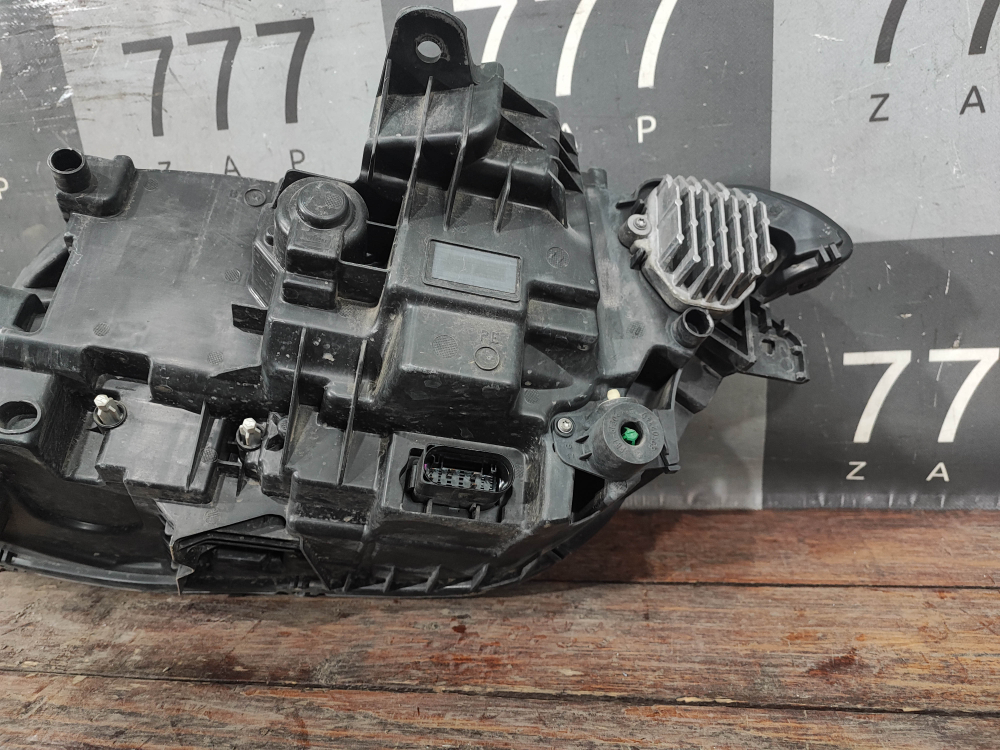 Фара правая Adaptive LED Volvo Xc90 2 14-нв Б/У Оригинал 31655715