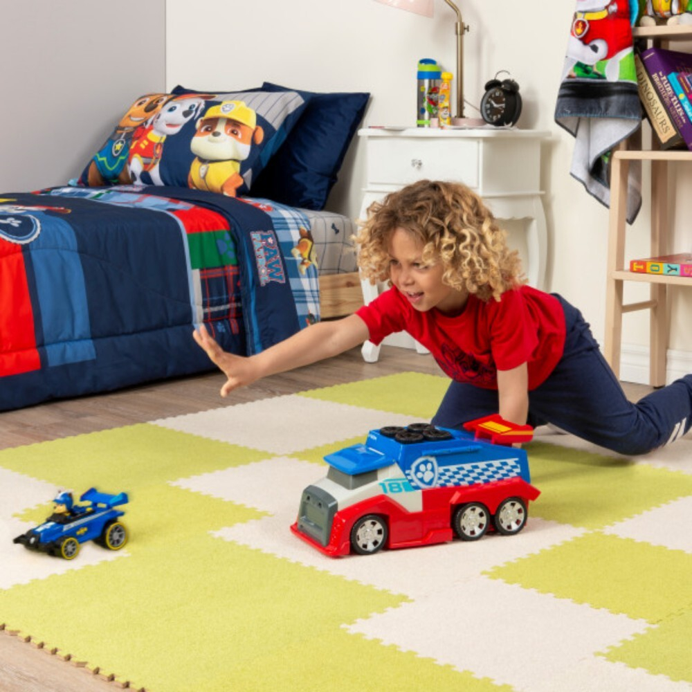 PAW Patrol — готовая к гонке машина спасательной станции + фигурка погони + гонщик 20139453 / артикул   16780 6065469 20139453  / GTIN 778988438497
