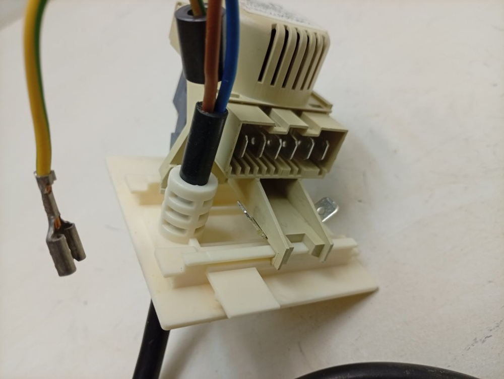 LFTA+5H1741 ктп11 Сетевой шнур для посудомоечной машин Indesit, Ariston C00279484 б/у