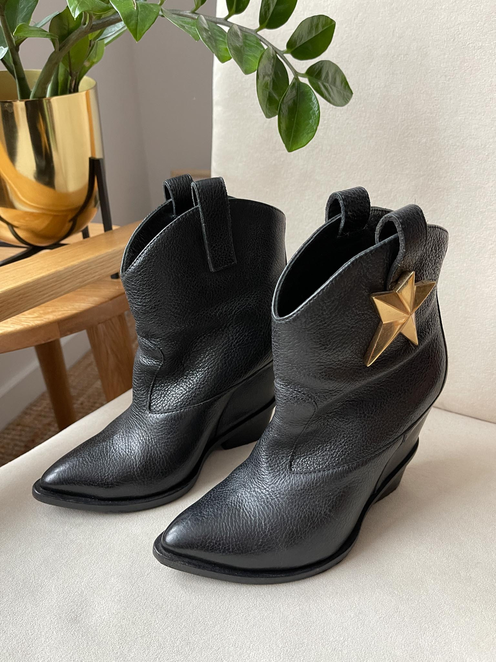 Казаки Giuseppe Zanotti