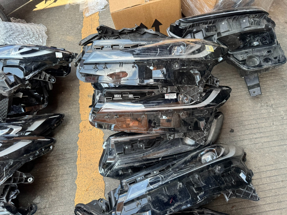 Блок передних фар LED для Toyota Camry XV70 (2017-2021), оригинал,, правая или левая