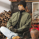 Бомбер мужской осень-зима,трикотажный воротник.Без капюшона.Наполнитель 90% белый утиный пух