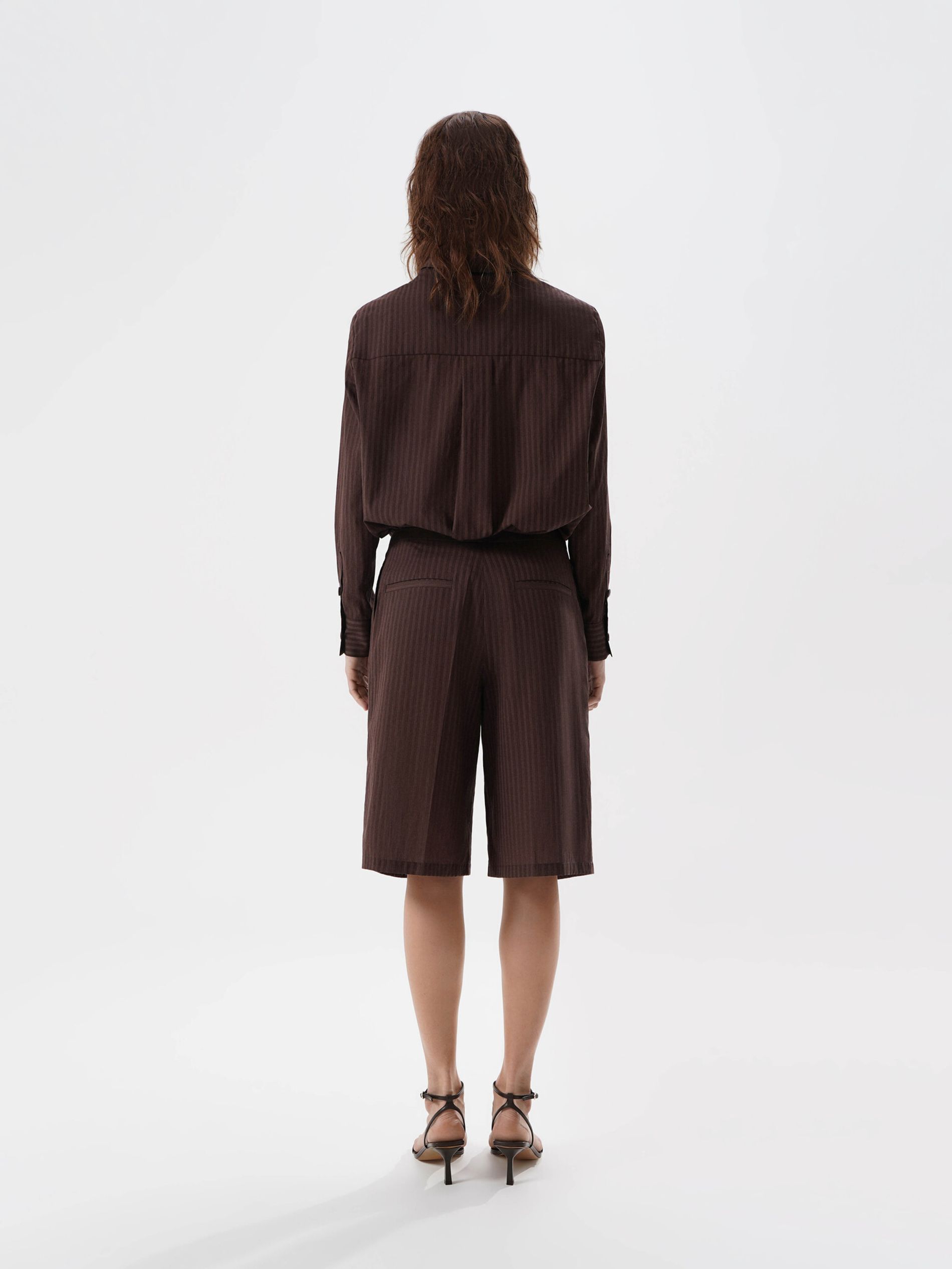 Бермуды в полоску chocolate