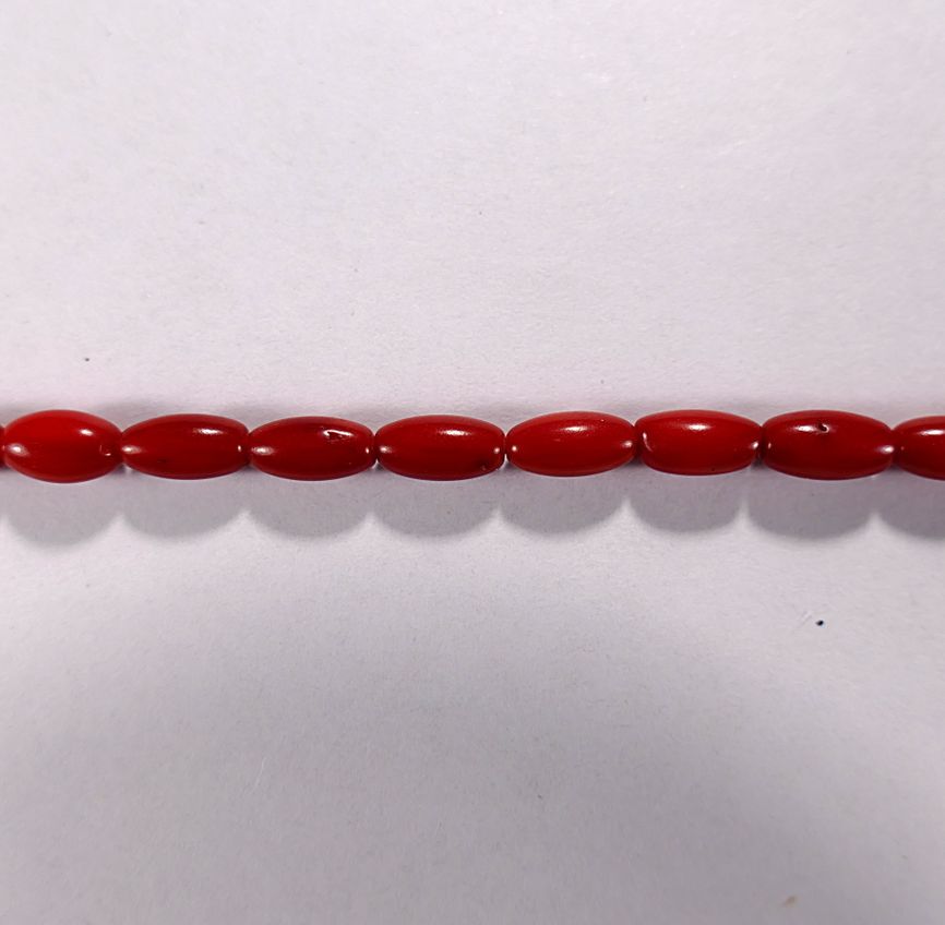 Бусина из коралла красного, облагороженного, фигурная, 4x6 мм (овал, гладкая)