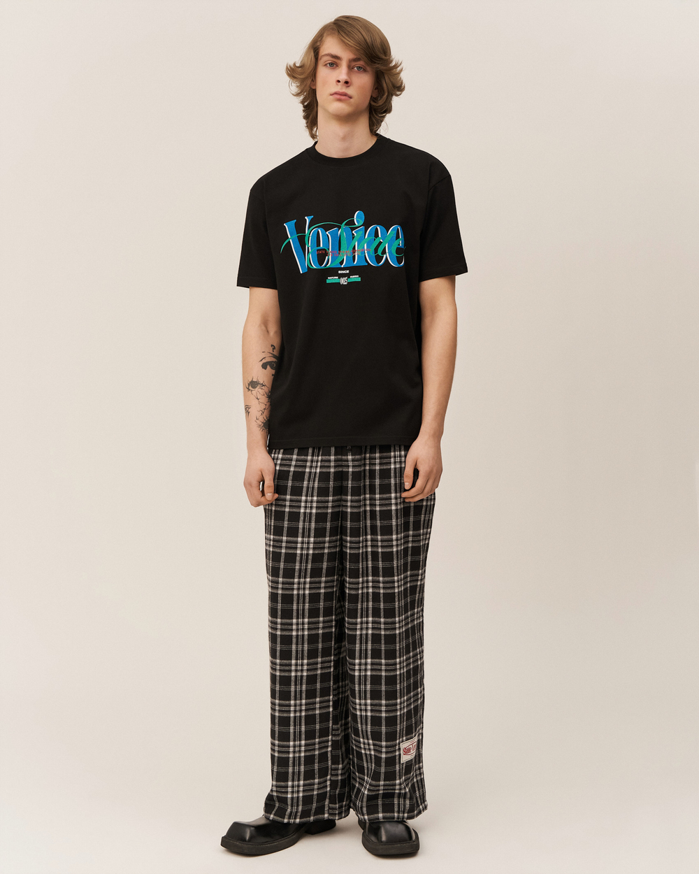 Футболка классического свободного кроя