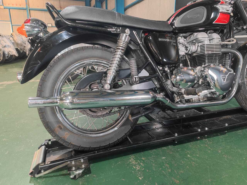 Triumph Bonneville T100 2007