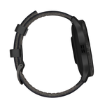 Спортивные часы Garmin Venu 3, 45 мм, чёрный кожаный ремешок, чёрный силиконовый ремешок Безель из нержавеющей стали сланцевого цвета, корпус чёрного цвета, AMOLED-дисплей со стеклом Gorilla Glass. Ремешок с классической застёжкой — на запястье обхватом 1