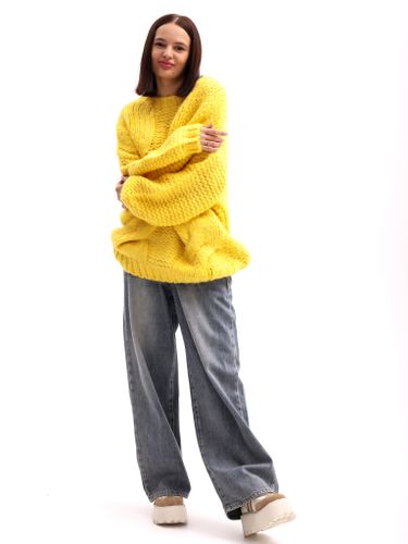 Шерстяной свитер женский