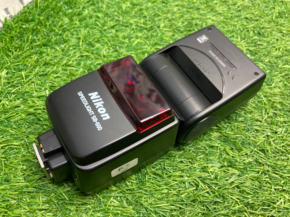 Nikon Speedlight SB-600