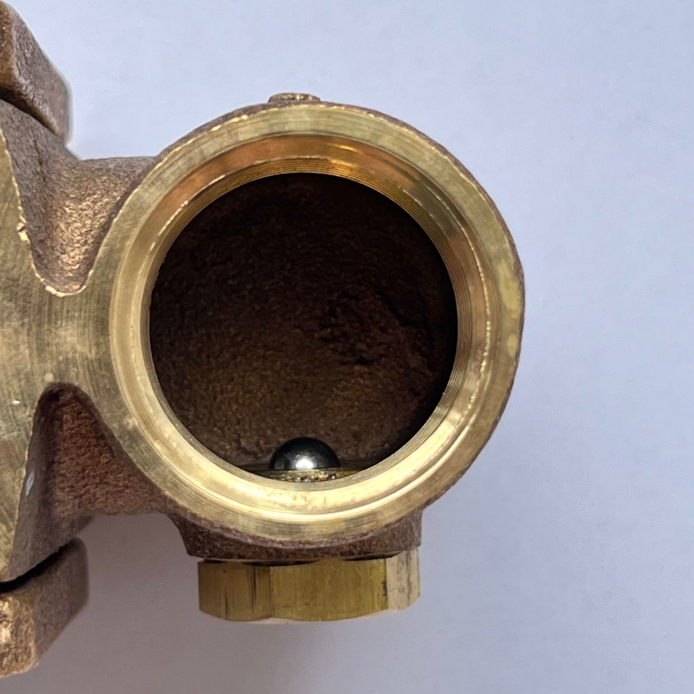 Адаптер скважинный со встроенным сливным клапаном WWSystem 1"