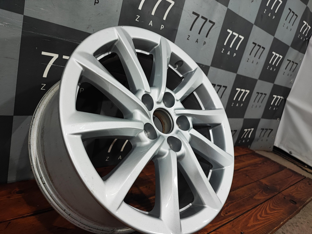 Диск литой R17 Toyota Camry (XV70) 17-22 Б/У Оригинал 42611YYC90