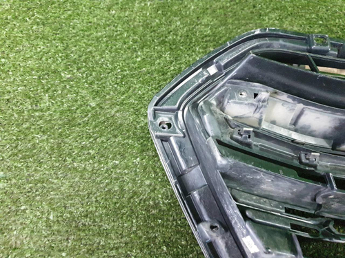 Решетка радиатора Subaru Outback 5 (2017-2021)