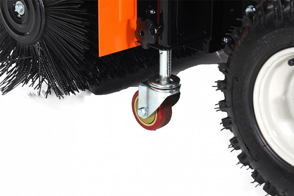 Бензиновая самоходная подметальная машина YARD FOX 600SL