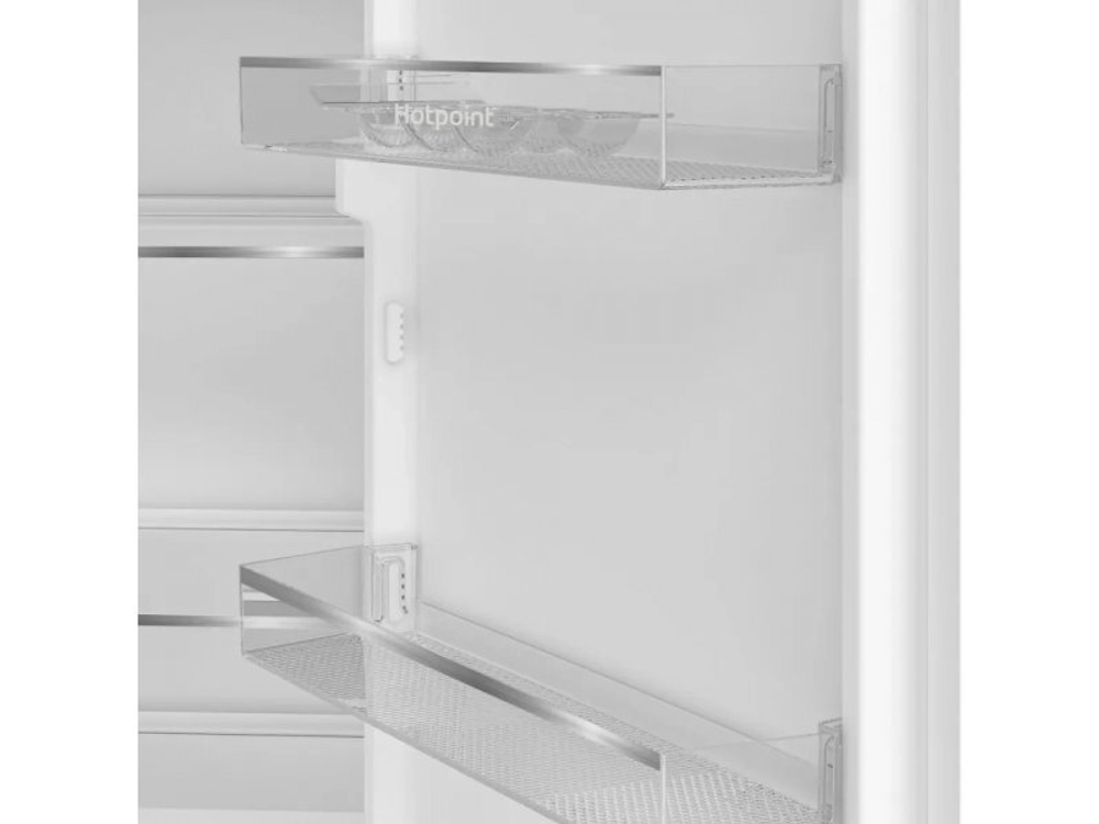 Встраиваемый холодильник Hotpoint HBH 20