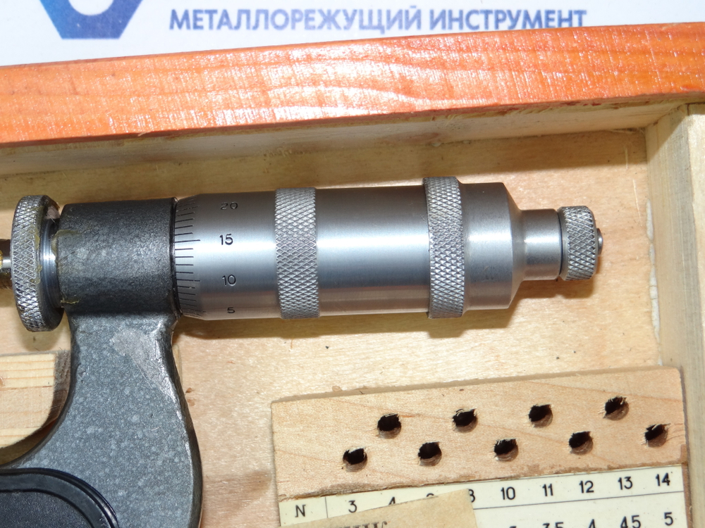 Микрометр резьбовой МВМ- 50 (25-50мм.) Ц/д 0,01мм. ГОСТ 4380-86 8 пар вставок