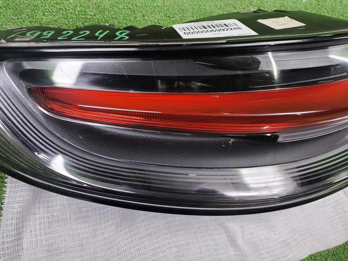 Фонарь левый внешний Porsche Macan 95b (2018-н.в.)