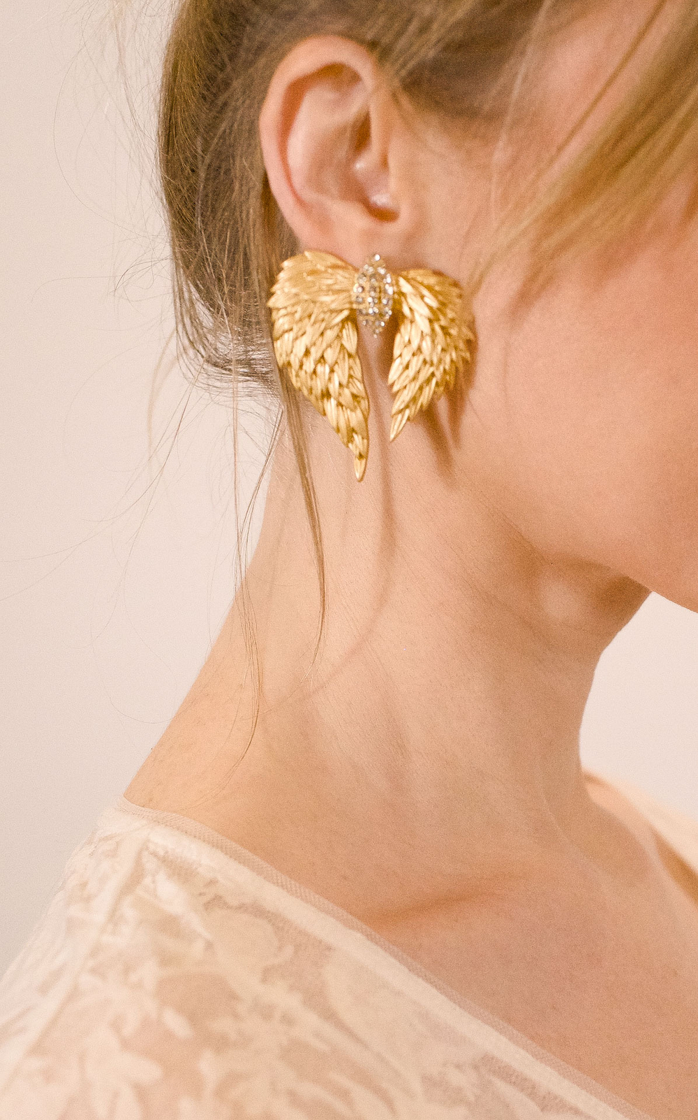 EFC1012E-BD51-4760-B831-D7732D188613