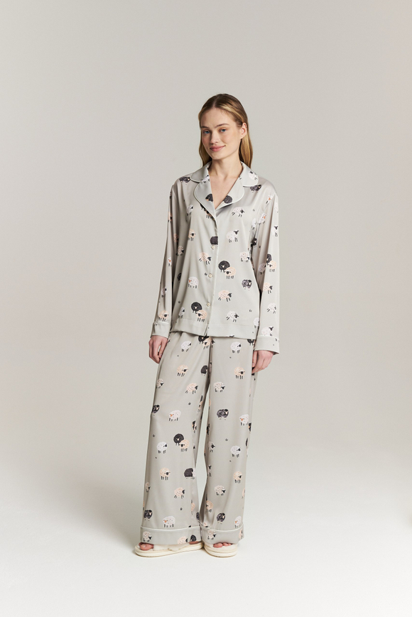 Шелковая пижама с овечками - M размер