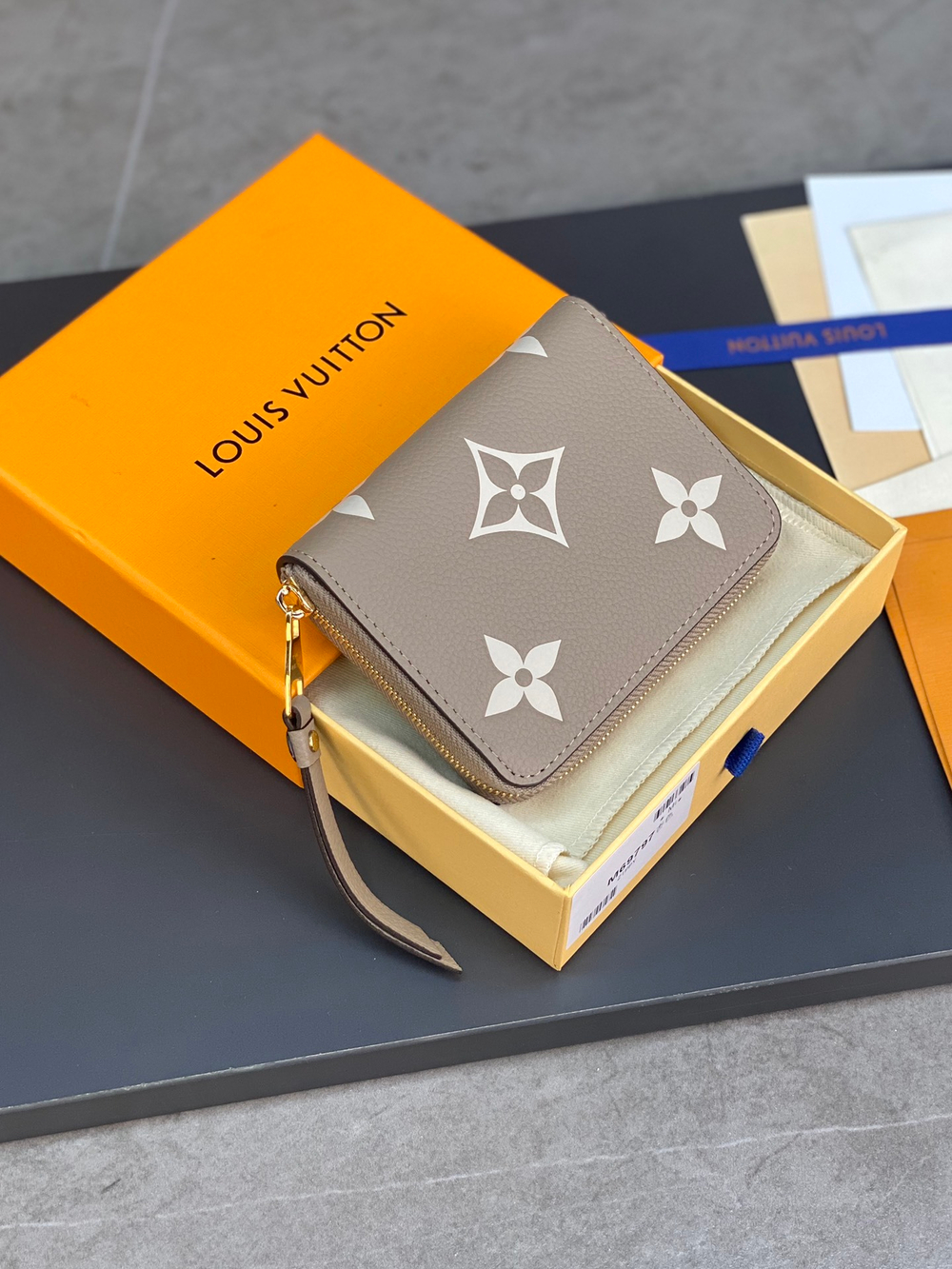 Louis Vuitton Zippy Coin Purse