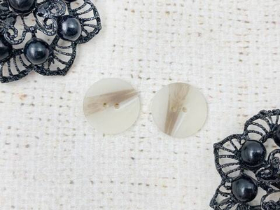 Пуговицы, d 1,8 см, 2 прокола, бежевый