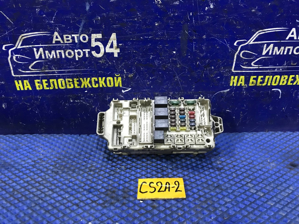 Блок предохранителей салонный MITSUBISHI LANCER 2002