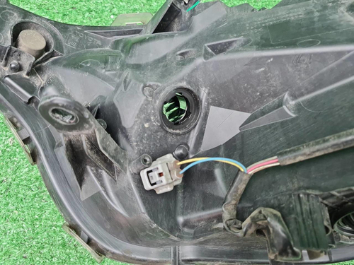 Фара правая Toyota RAV4 5 XA50 (2018-н.в.) LED