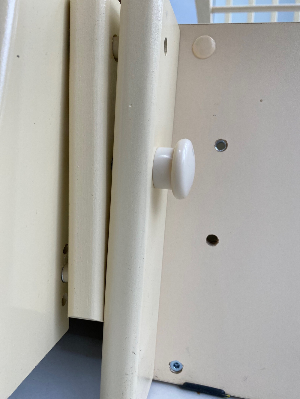 Кровать детская "Julia 11" автостенка, универсальный маятник (слоновая кость)