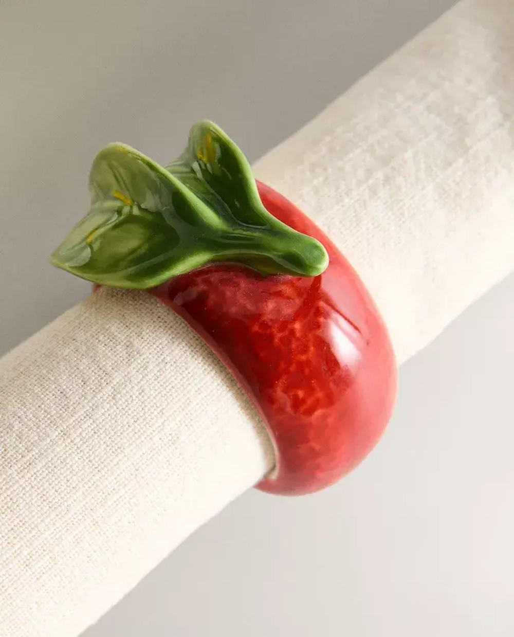 ZARA HOME КЕРАМИЧЕСКИЕ КОЛЬЦА ДЛЯ САЛФЕТОК (НАБОР ИЗ 4 ШТ.), ЖЕЛТЫЙ