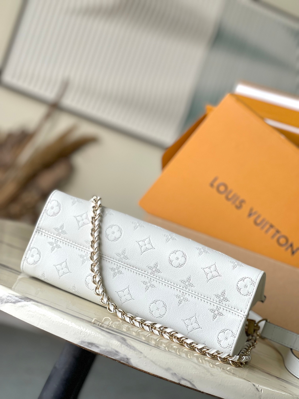 Louis Vuitton Onthego East West