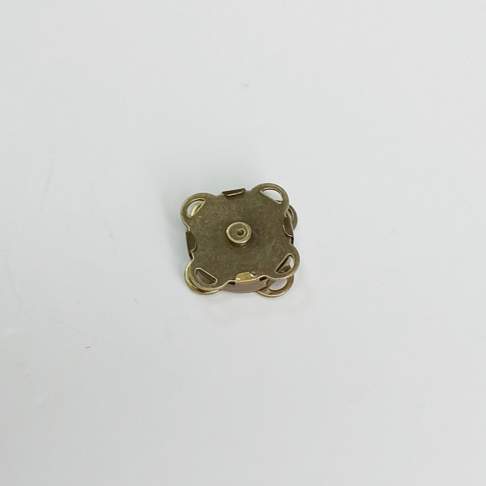 Кнопка пришивная 12 мм