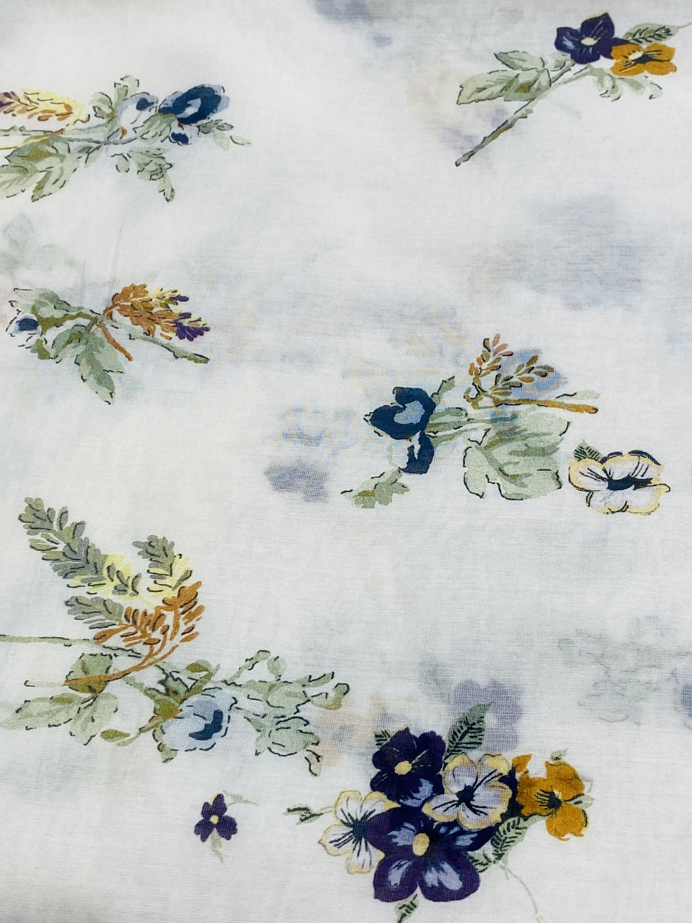 Ткань(Италия) Батист с шелком 77% хлопок 23% шелк ш-150см отрез -1,25м