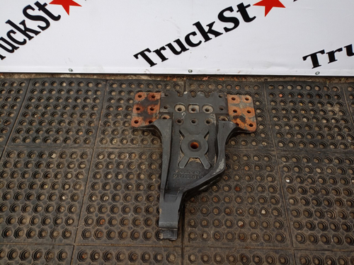 Кронштейн реактивной тяги левый 2019 г.