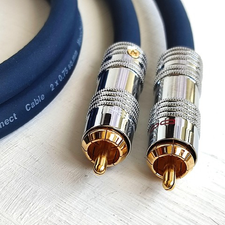 DAXX R101 Аудио кабель из монокристаллической меди 2х0,75мм2. D=9mm