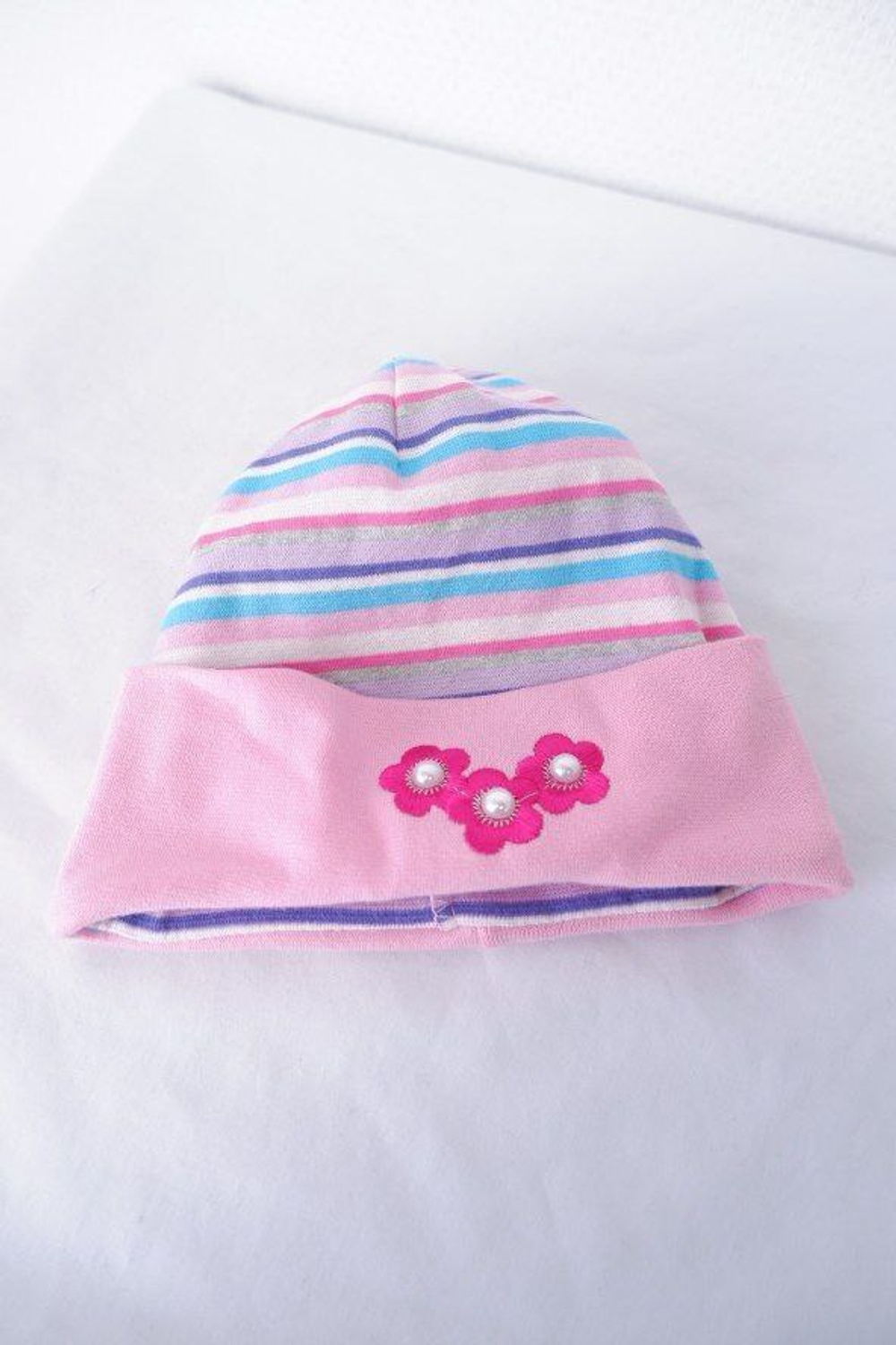 Шапка для маминой зайки на 9 месяцев