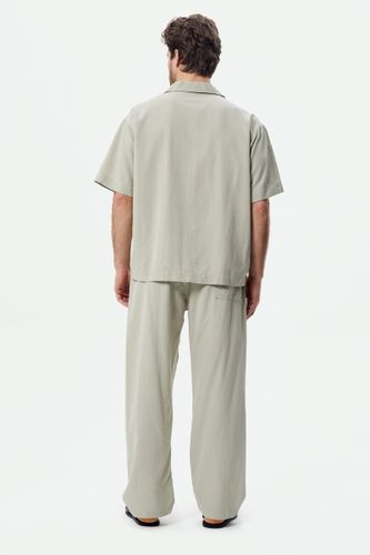 Бежевый костюм-тройка HEATHEN