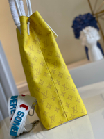 Louis Vuitton Carry It Tote