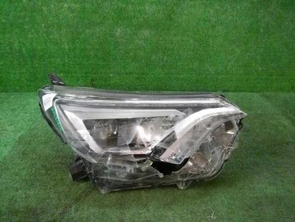 Битая Фара правая Toyota RAV4 4 CA40 (2015-2019) LED