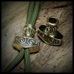 Бусина "Молот Тора с руной Тейваз" для темляков или браслетов