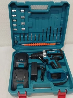 Аккумуляторная дрель-шуруповерт Макита с набором