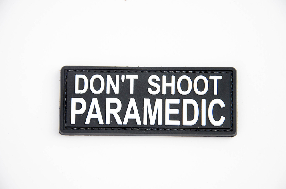 Шеврон Paramedic Dont Shoot PVC 3х8 см