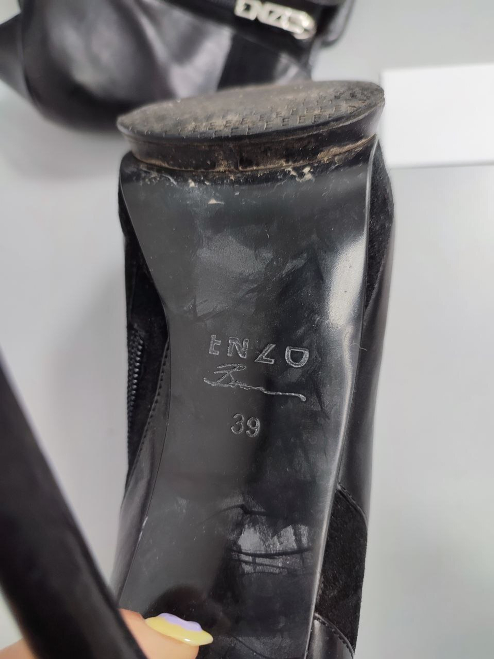 Полусапоги кожаные на каблуке 39 размер