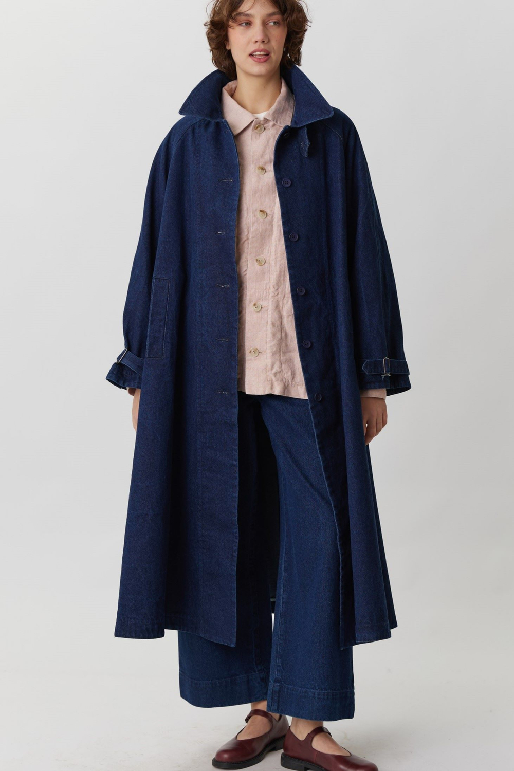 Верхняя мужская рубашка с карманами из розового льна