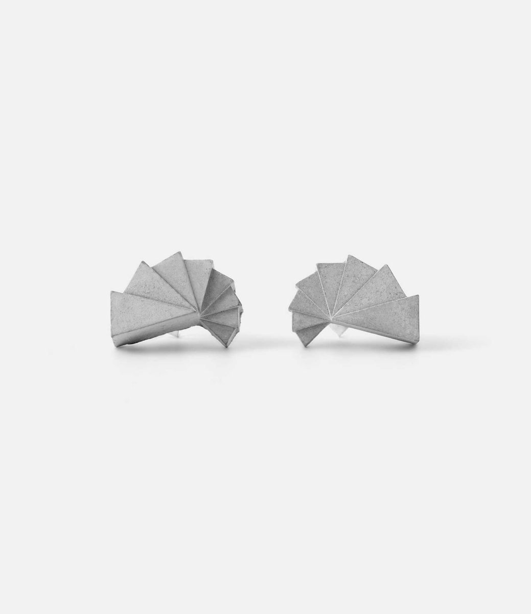 Material Immaterial Micro Concrete Earrings #1 — серьги из бетона
