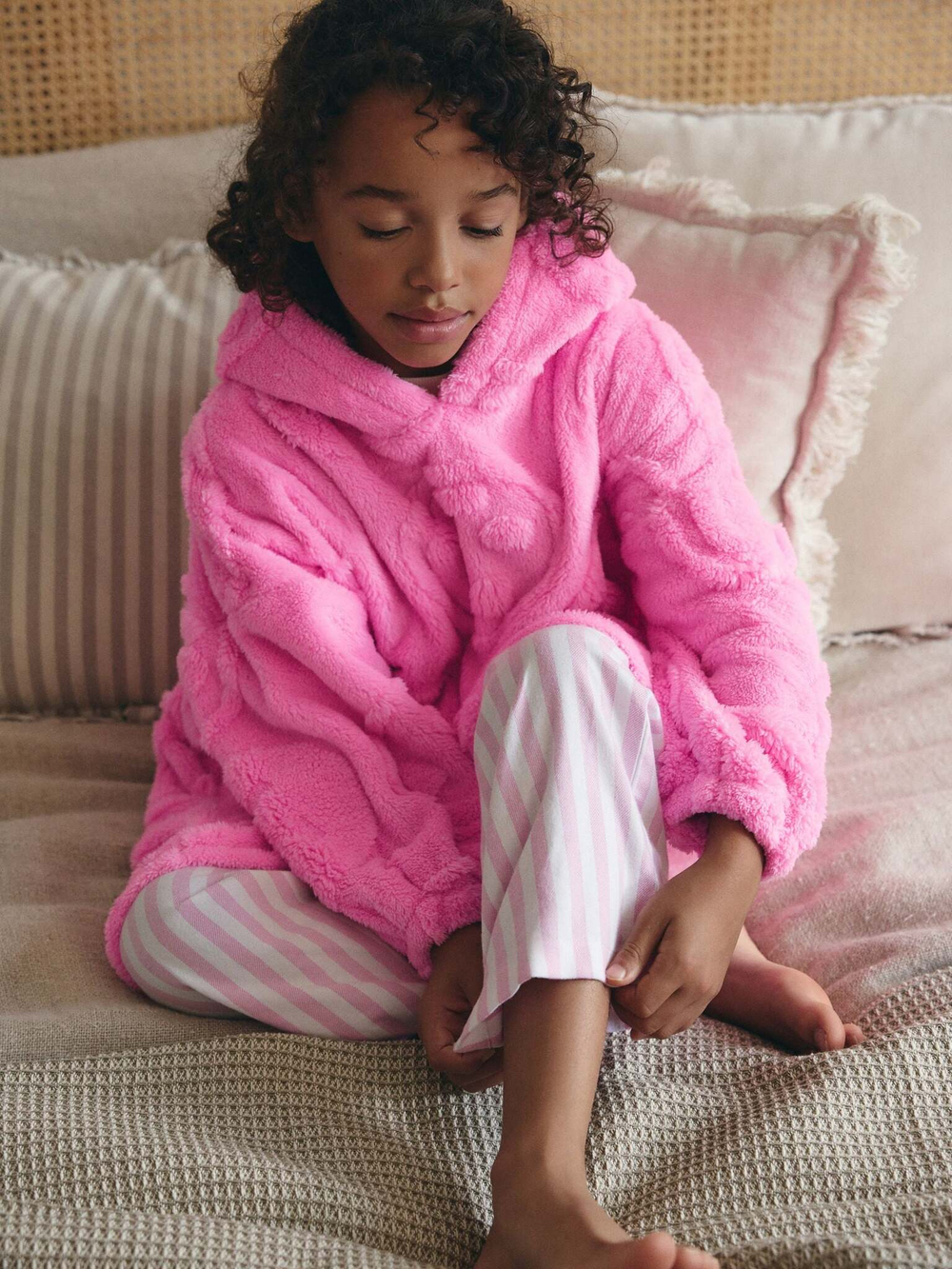 Толстовка флисовая удлиненная с капюшоном для девочки Next B96-466, Фуксия