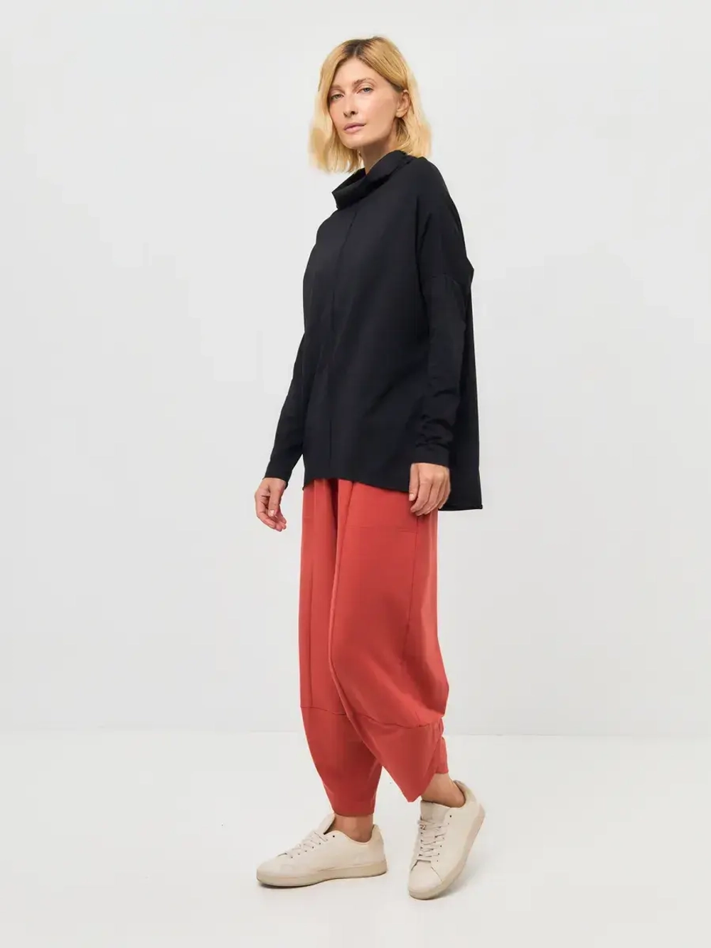 Брюки бананы трикотажные