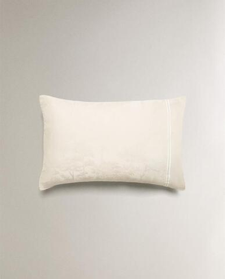 ZARA HOME САТИНОВАЯ НАВОЛОЧКА, ЖЕЛТОВАТО-БЕЛЫЙ