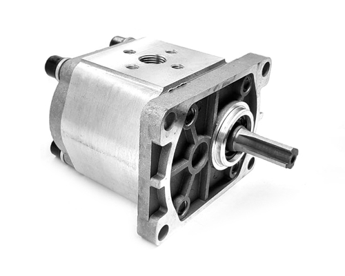 Гидравлический насос (шестеренчатый) НШ правый CBT-E314 (шлиц, выходы под 180°)